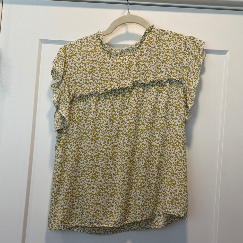 C+D+M Floral Ruffle Sleeve Top